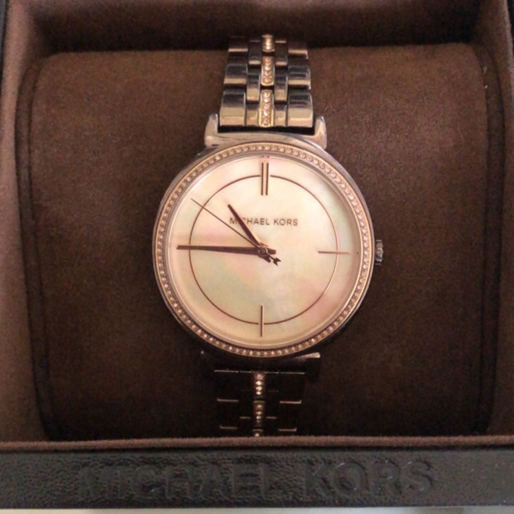 Michael Kors rose gold watch